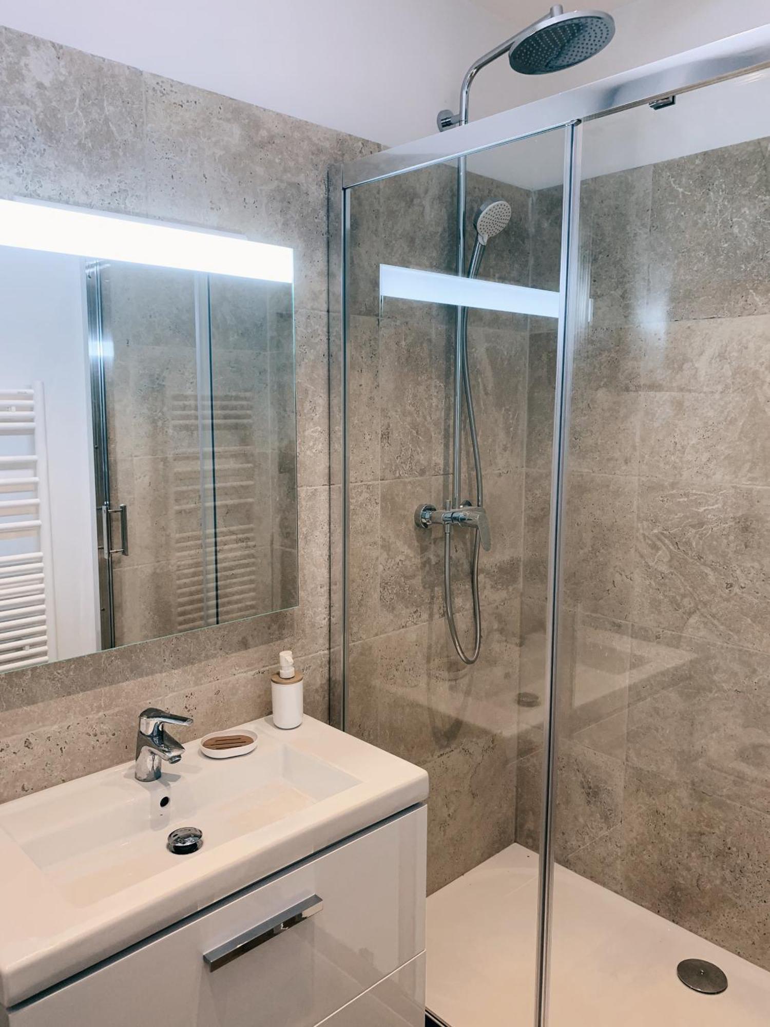 Au Coeur Du Vieil Antibes Apartment Bagian luar foto